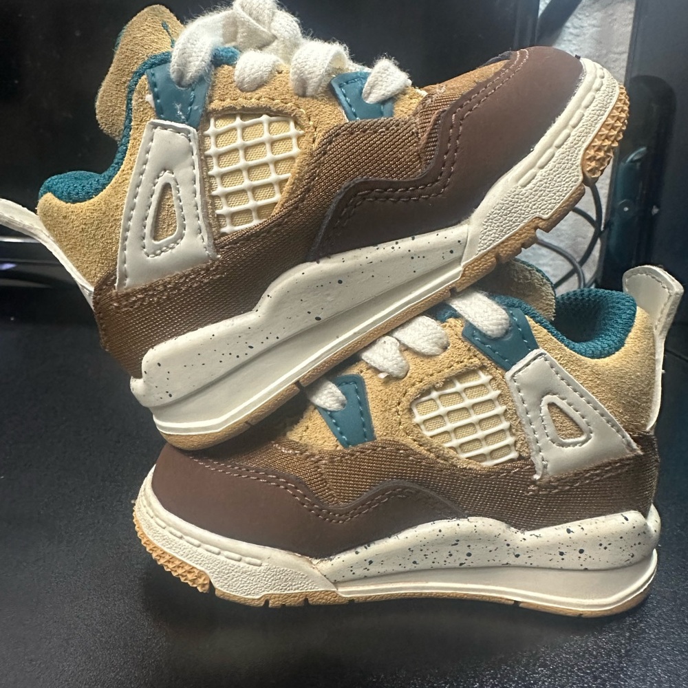 Air Jordan 4 Retro Cacao Wow TD Shoe Size 4c Brown Preowned